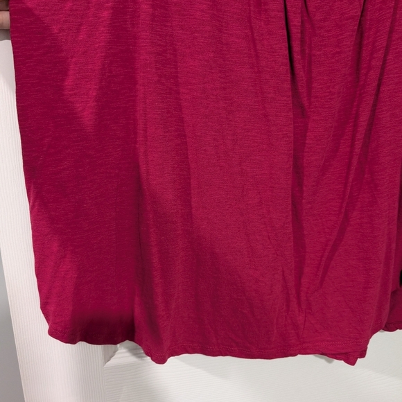 Torrid Cherries Jubilee Knit Square Neck Lace Inset Tank in Size 2 (18/20) - Picture 5 of 11